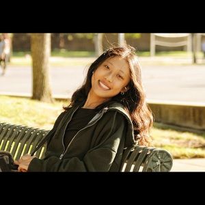 Meet your Posher, Emily